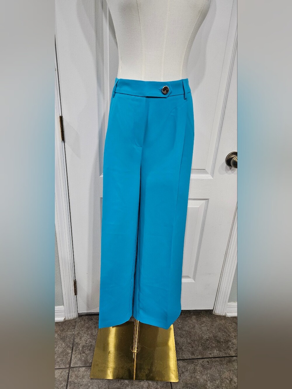 High-Rise Wide-Leg Pants in Bright Turquoise